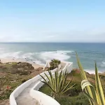 Dom wakacyjny Casa Da Valmitao
