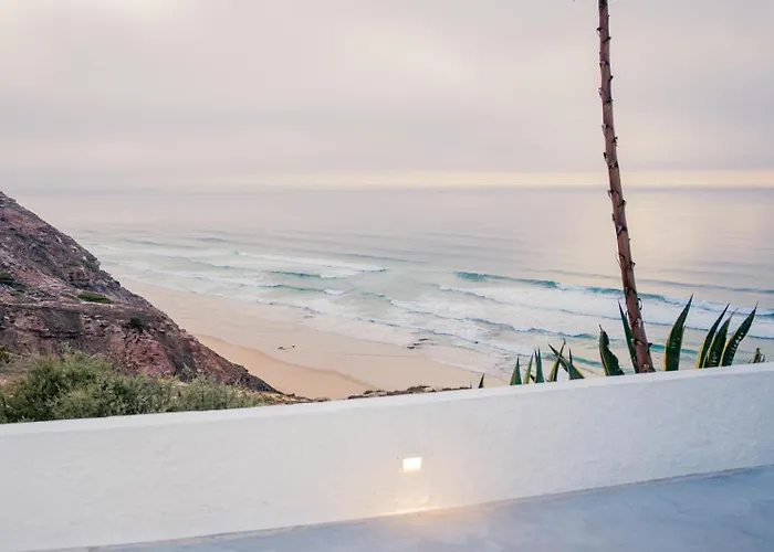 Casa Da Valmitao بيت للعطل